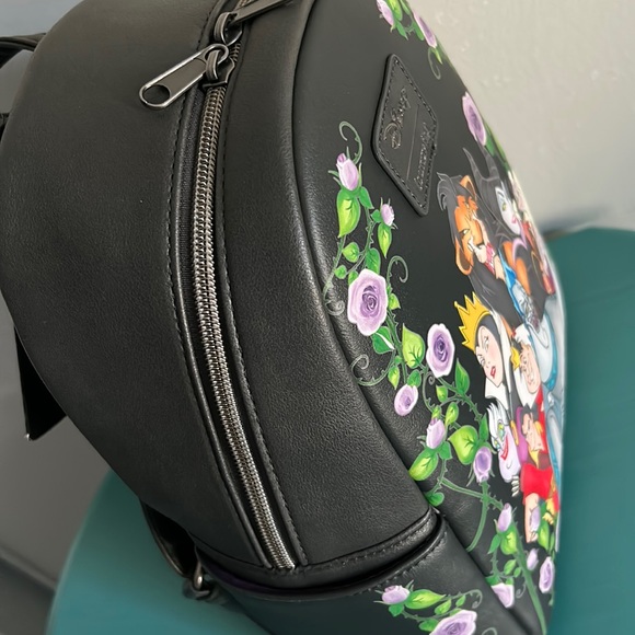 Gift Ready New Loungefly Disney’s Favorite Villains Vegan Leather Mini Backpack - Picture 5 of 12